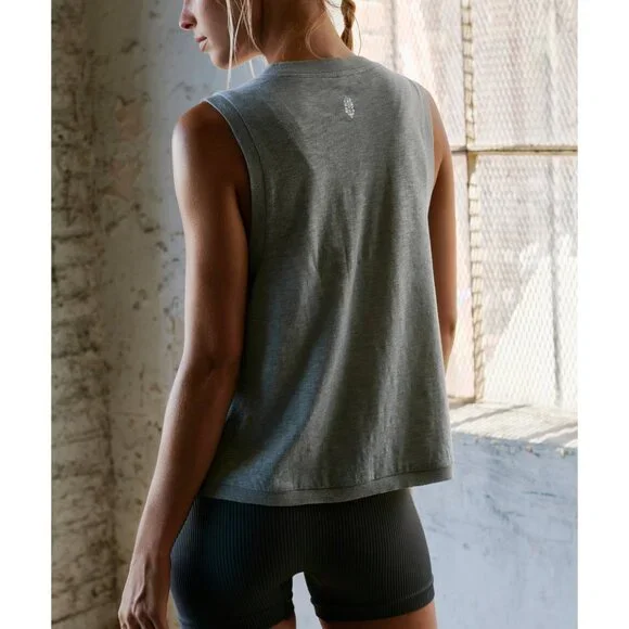 🎉LAST CHANCE🎉 FP MOVEMENT Love Tank / Heather Grey - Picture 2 of 5